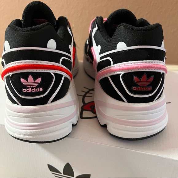 Adidas x Hello Kitty Sneakers Women’s Size 8 NWB - Picture 4 of 13